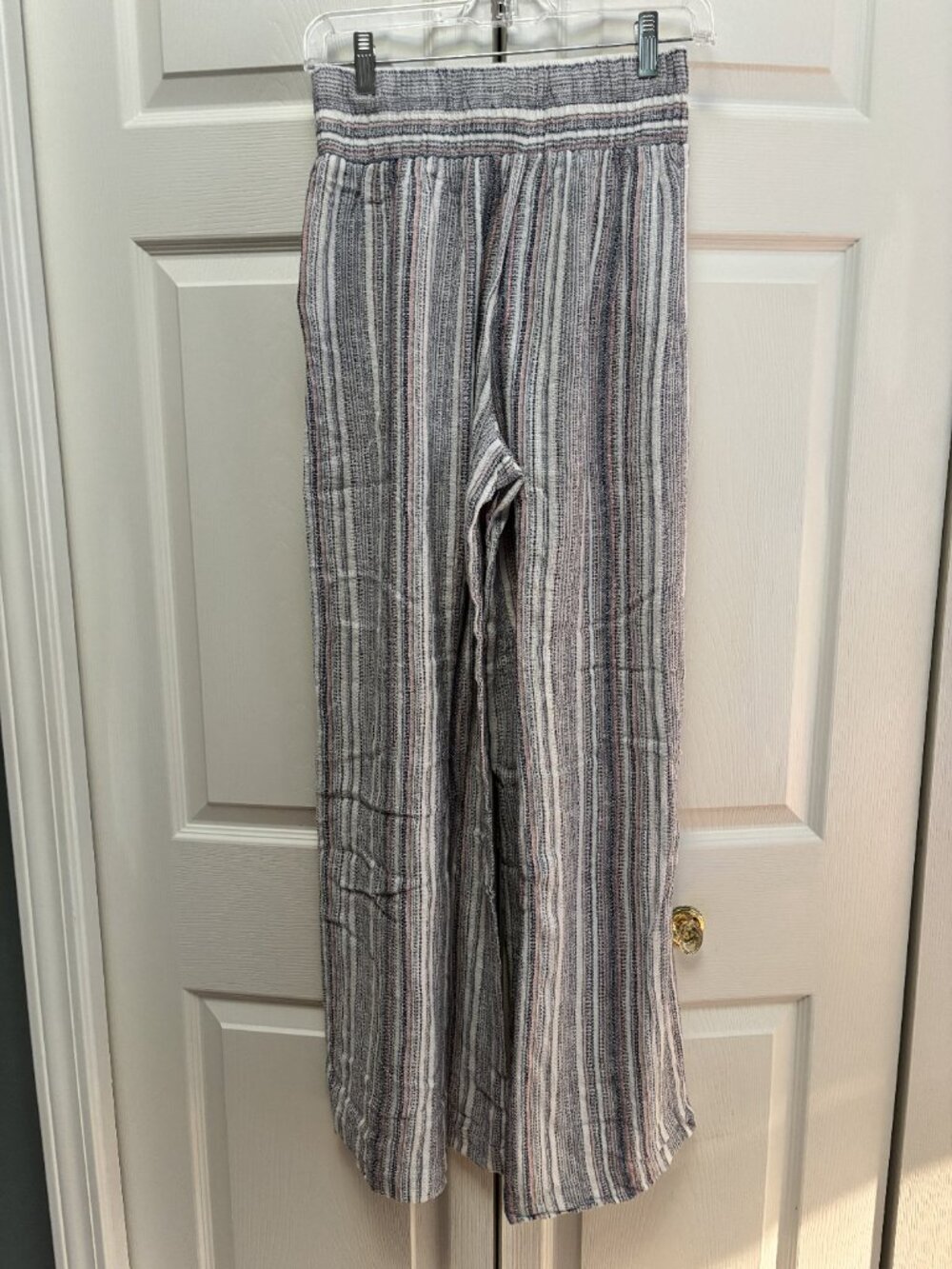Sneak Peak Striped Wide Leg Pants Blue White Pink Smocked Waist Small - Picture 4 of 5